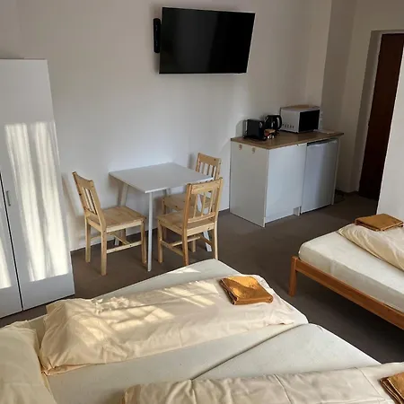 Casa de hóspedes Yacht Club Barrandov 3*